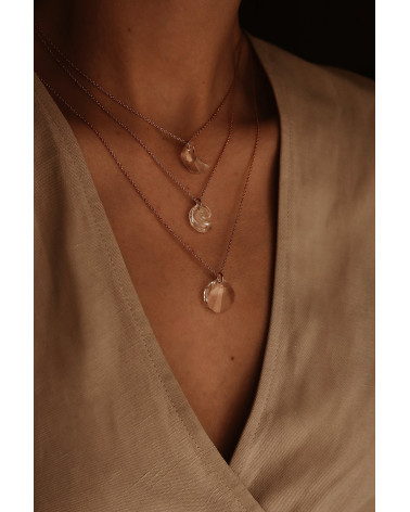 Naszyjnik z różowego złota z muszelką SWAROVSKI® CRYSTAL