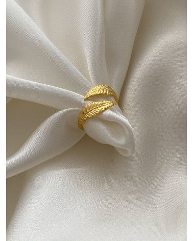 Srebrny pierścionek z liśćmi laurowymi